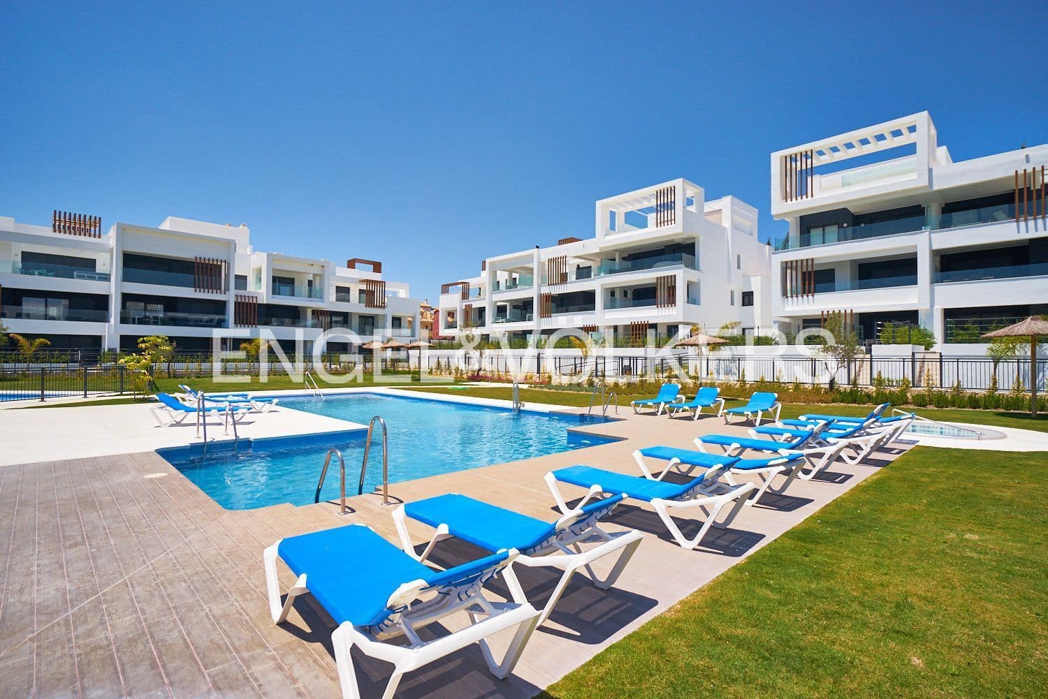 2 bedroom Apartment for sale in New Golden Mile with pool garage - € 540,000 (Ref: 9733520)