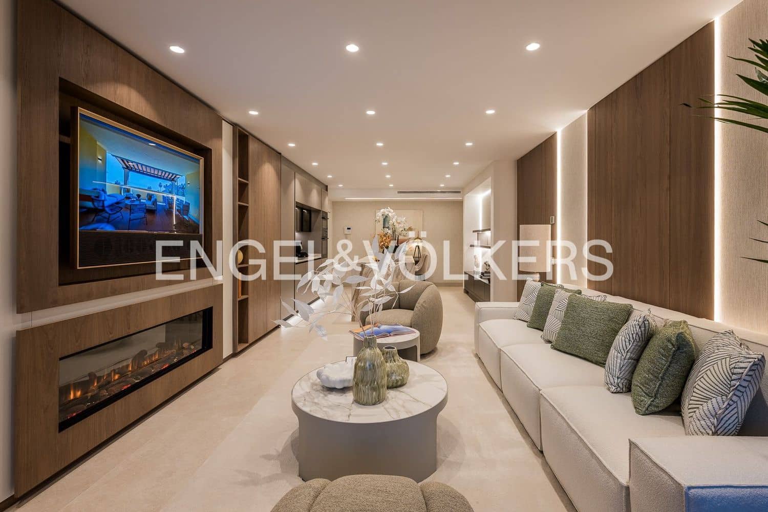 3 quarto Apartamento para venda em Estepona com piscina garagem - 1 995 000 € (Ref: 9733521)