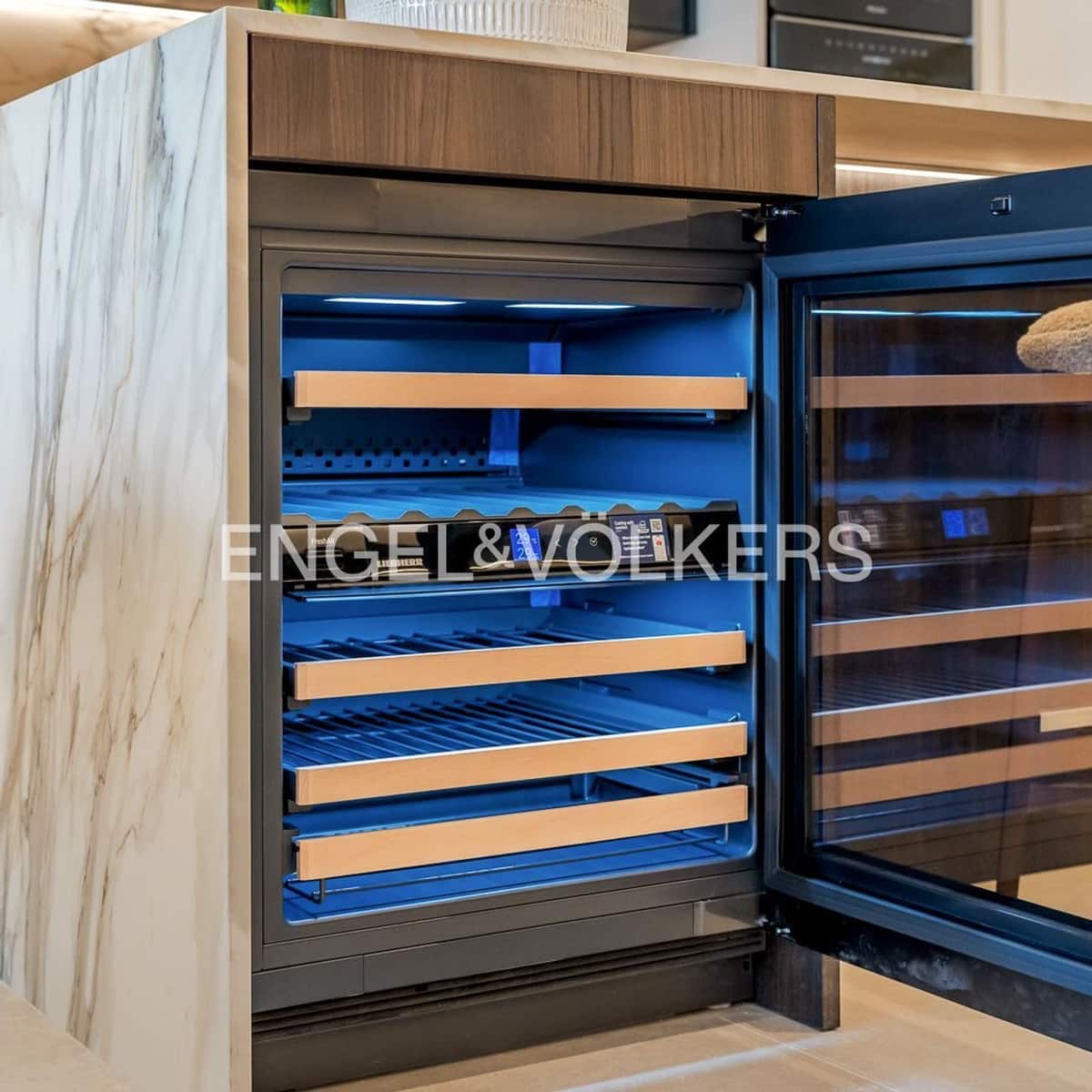 3 quarto Apartamento para venda em Estepona com piscina garagem - 1 995 000 € (Ref: 9733521)