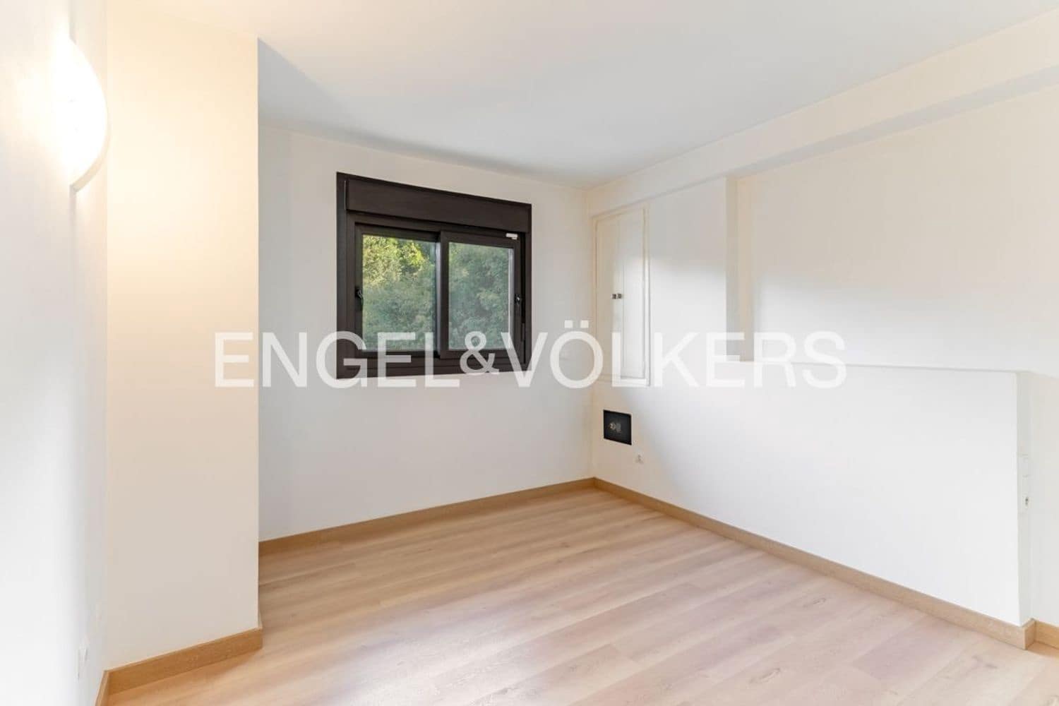 3 bedroom Apartment for sale in Estepona with pool garage - € 430,000 (Ref: 9733522)