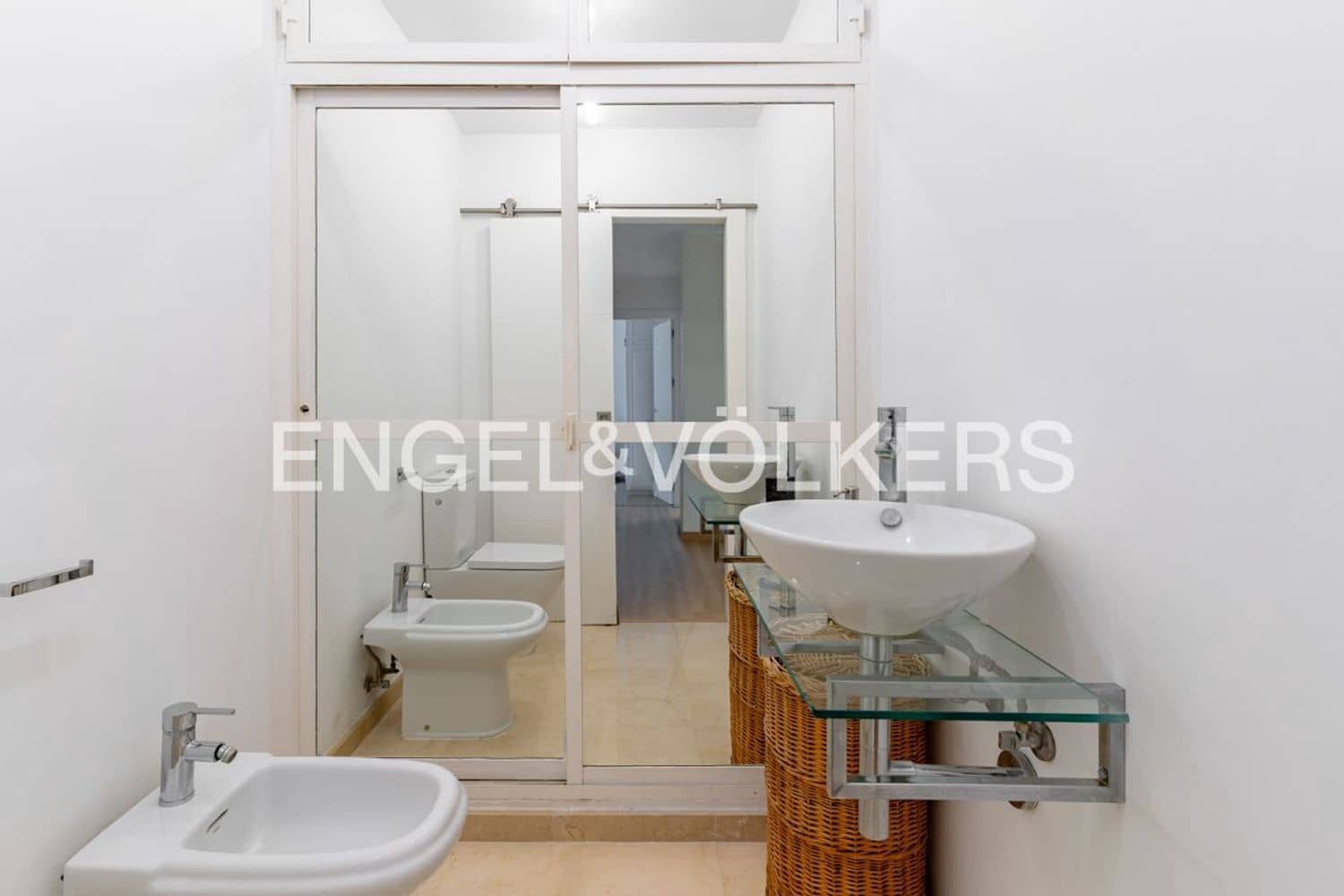 3 bedroom Apartment for sale in Estepona with pool garage - € 430,000 (Ref: 9733522)