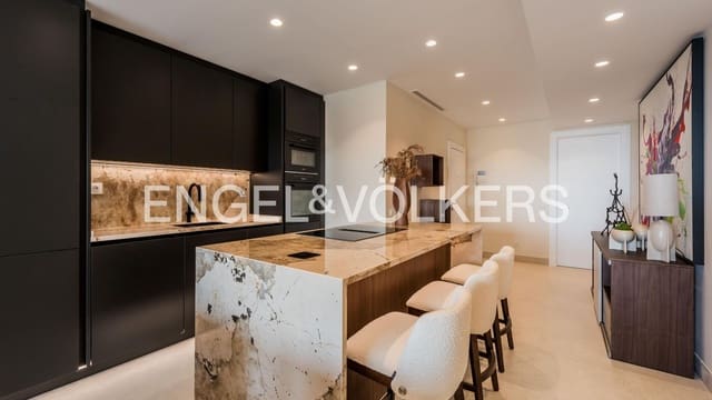 3 slaapkamer Appartement te koop in El Padrón, Estepona met zwembad garage - € 2.395.000 (Ref: 9733523)