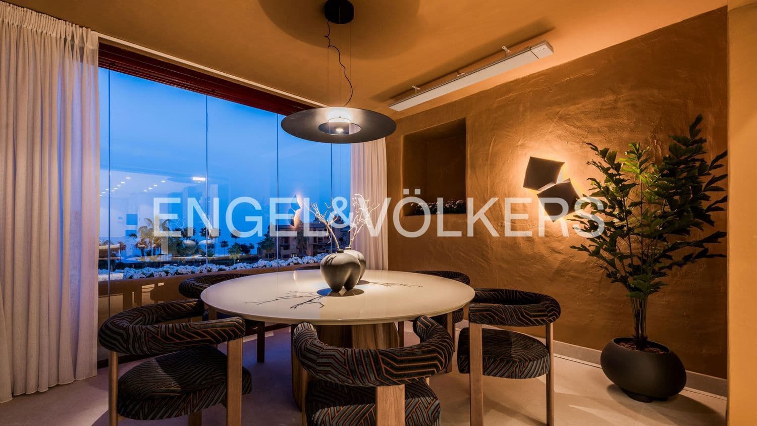 3 Zimmer Apartment zu verkaufen in New Golden Mile mit Pool Garage - 2.395.000 € (Ref: 9733523)