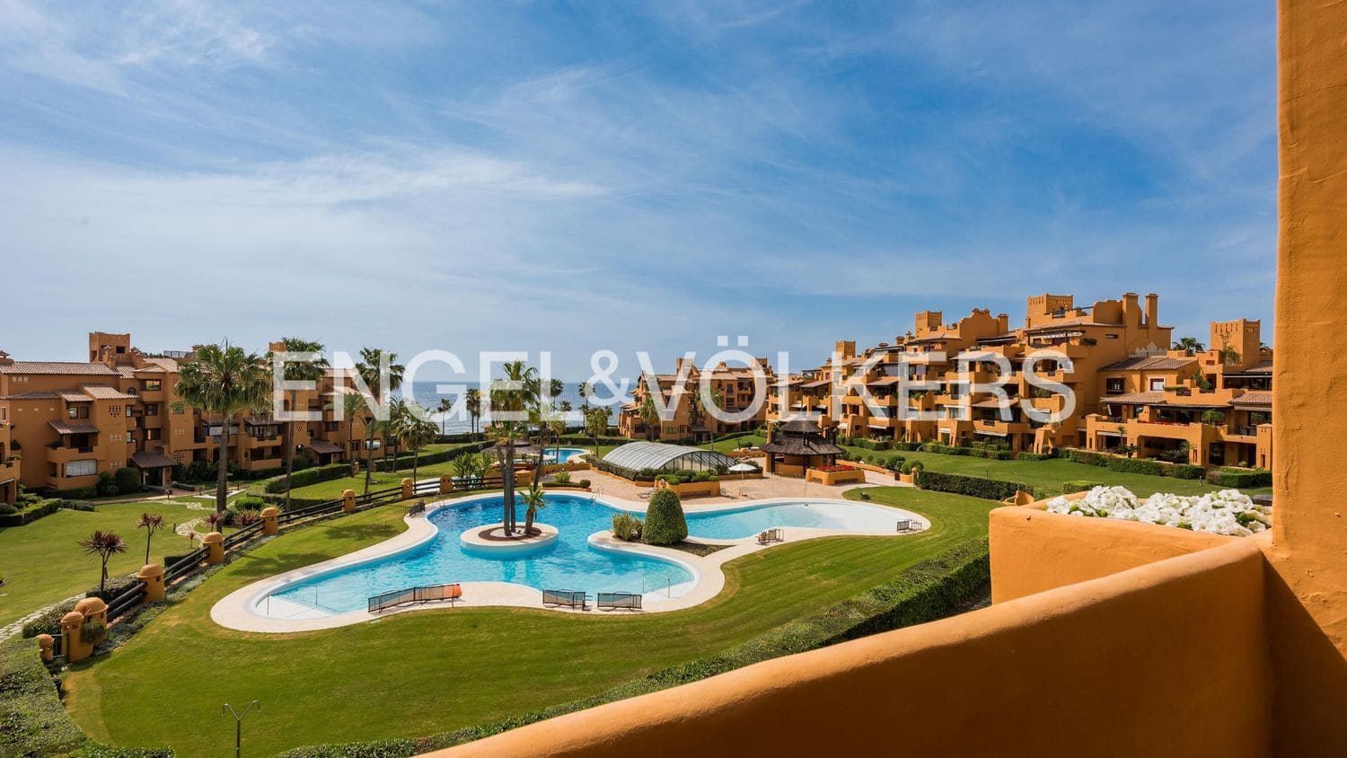 3 Zimmer Apartment zu verkaufen in New Golden Mile mit Pool Garage - 2.395.000 € (Ref: 9733523)