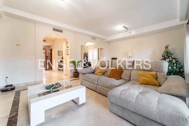 4 chambre Maison de Ville à vendre à Valle Romano Golf, Estepona avec garage - 665 000 € (Ref: 9733524)