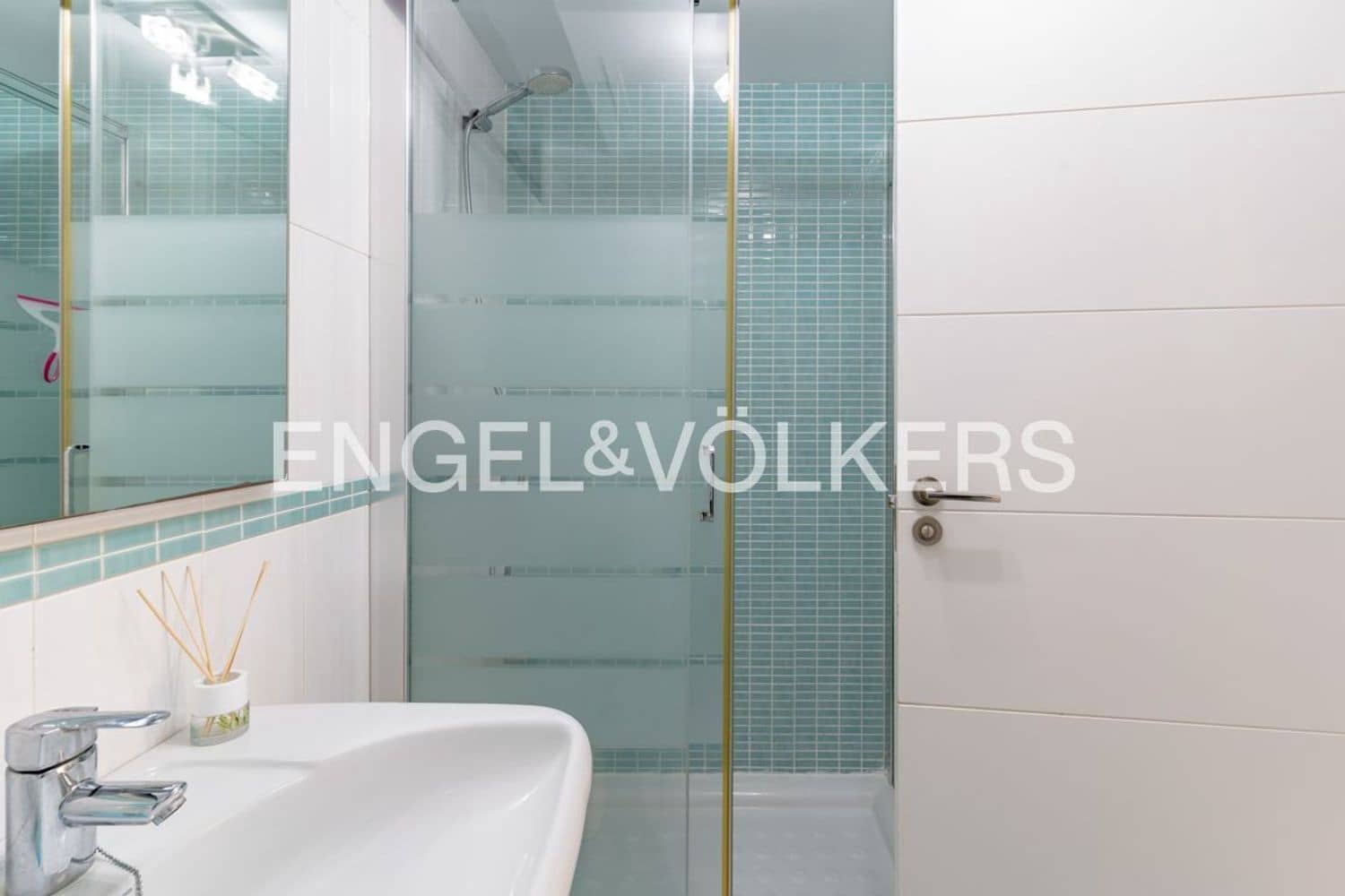 3 chambre Appartement à vendre à Estepona avec piscine garage - 475 000 € (Ref: 9733525)