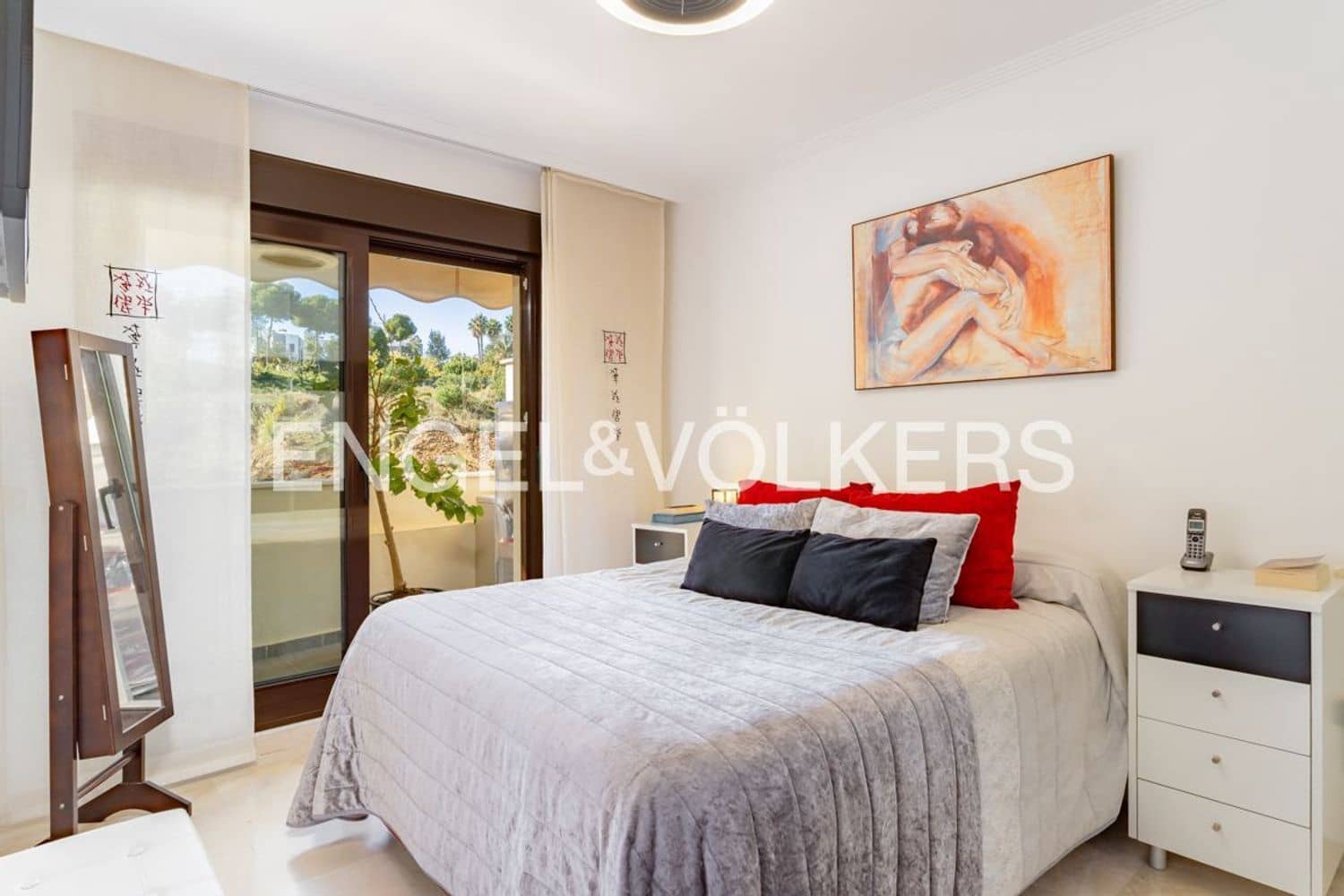 3 chambre Appartement à vendre à Estepona avec piscine garage - 475 000 € (Ref: 9733525)