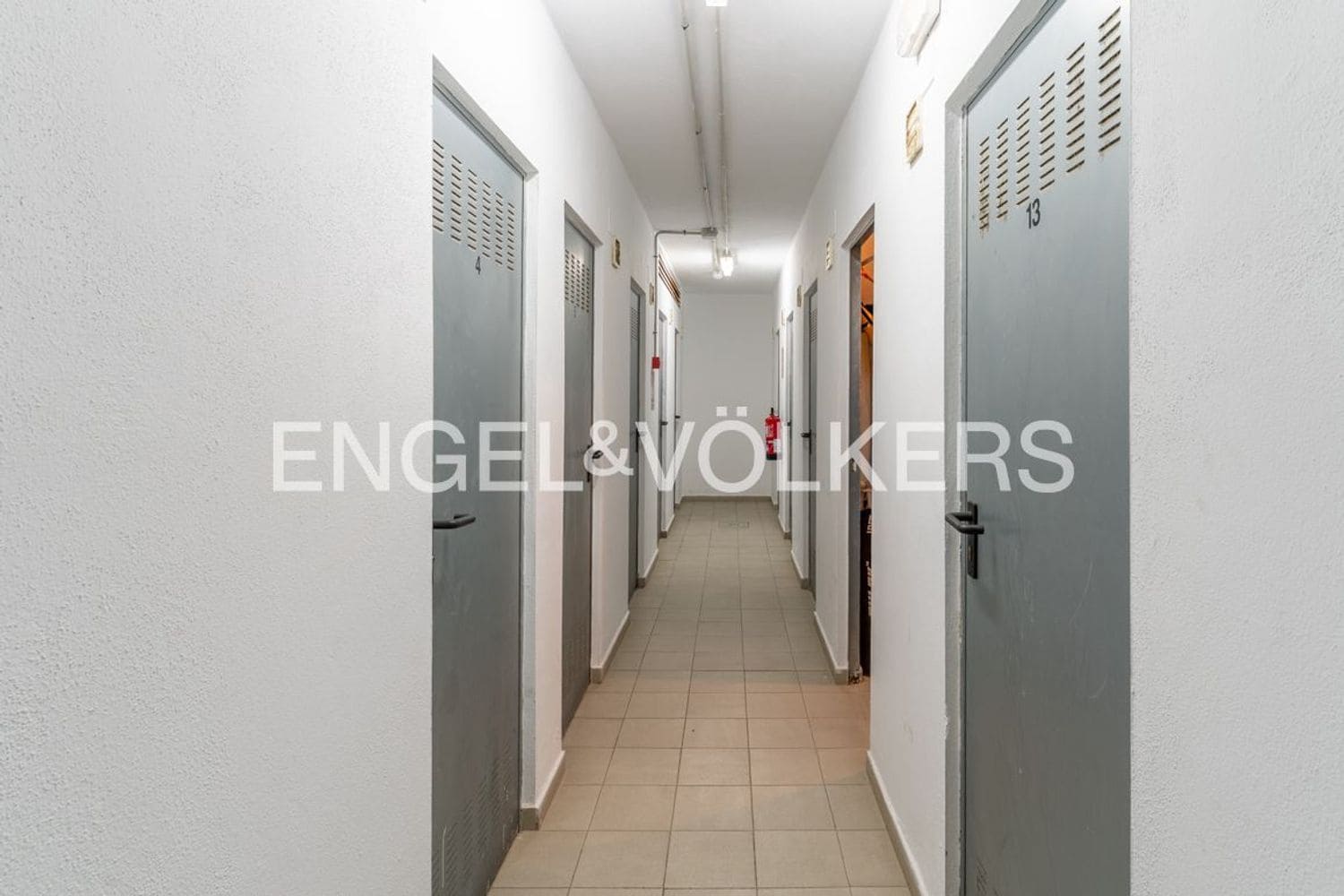 3 chambre Appartement à vendre à Estepona avec piscine garage - 475 000 € (Ref: 9733525)