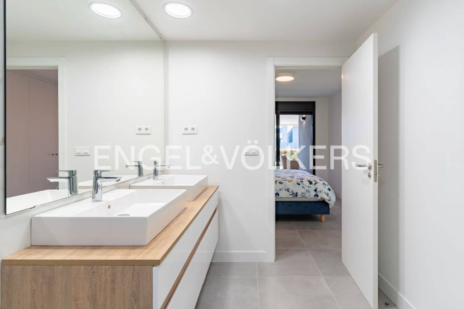 3 bedroom Apartment for sale in Estepona with pool garage - € 515,000 (Ref: 9733526)