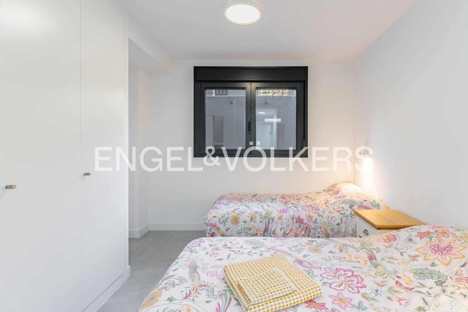 3 bedroom Apartment for sale in Estepona with pool garage - € 515,000 (Ref: 9733526)