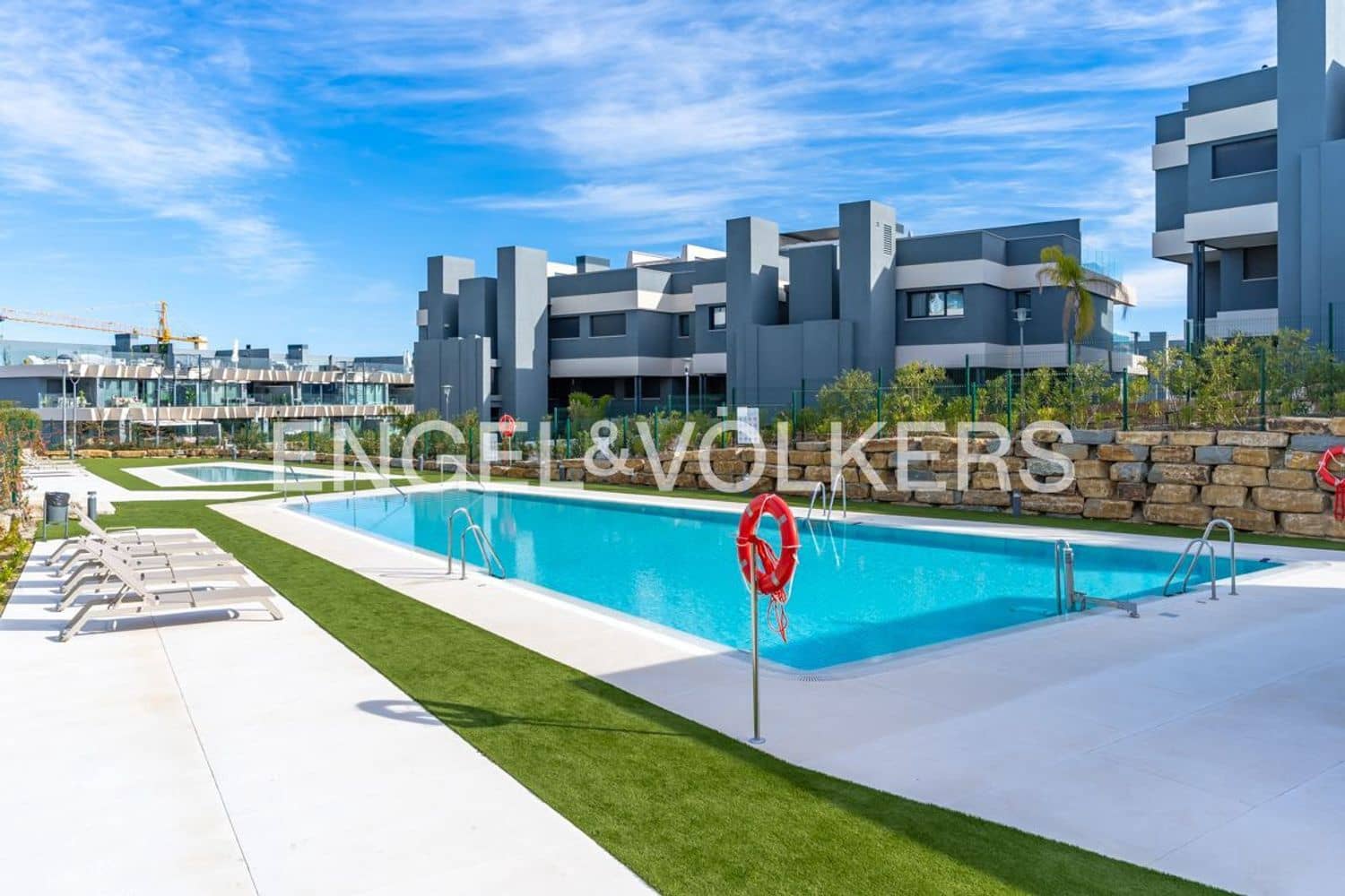 3 bedroom Apartment for sale in Estepona with pool garage - € 515,000 (Ref: 9733526)