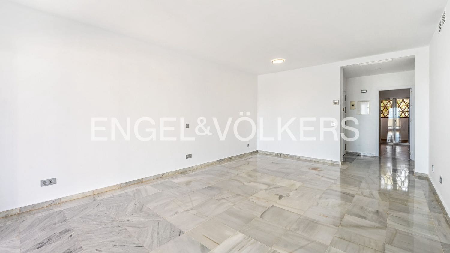 2 bedroom Apartment for sale in New Golden Mile with pool garage - € 820,000 (Ref: 9733527)