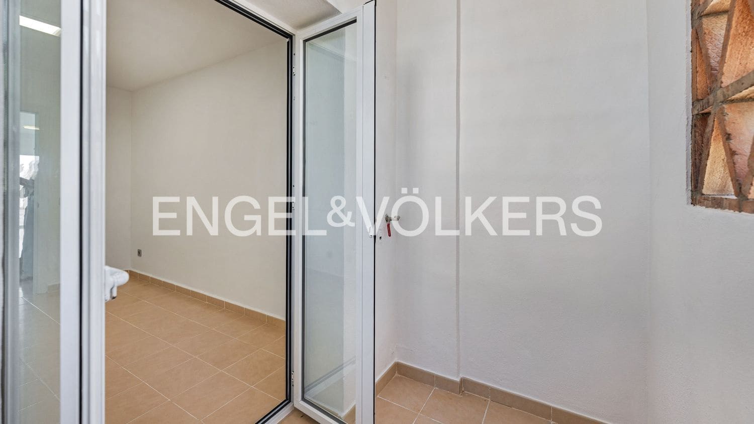 2 bedroom Apartment for sale in New Golden Mile with pool garage - € 820,000 (Ref: 9733527)