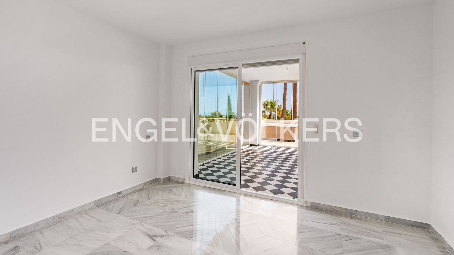 2 bedroom Apartment for sale in New Golden Mile with pool garage - € 820,000 (Ref: 9733527)