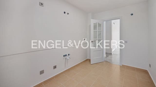 2 bedroom Apartment for sale in La Concha - Resina Golf, Estepona with pool garage - € 820,000 (Ref: 9733527)