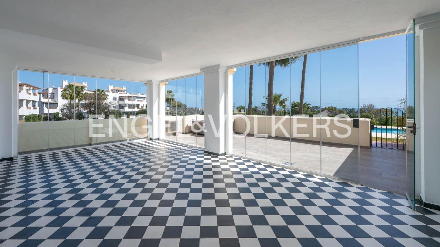 2 bedroom Apartment for sale in New Golden Mile with pool garage - € 820,000 (Ref: 9733527)