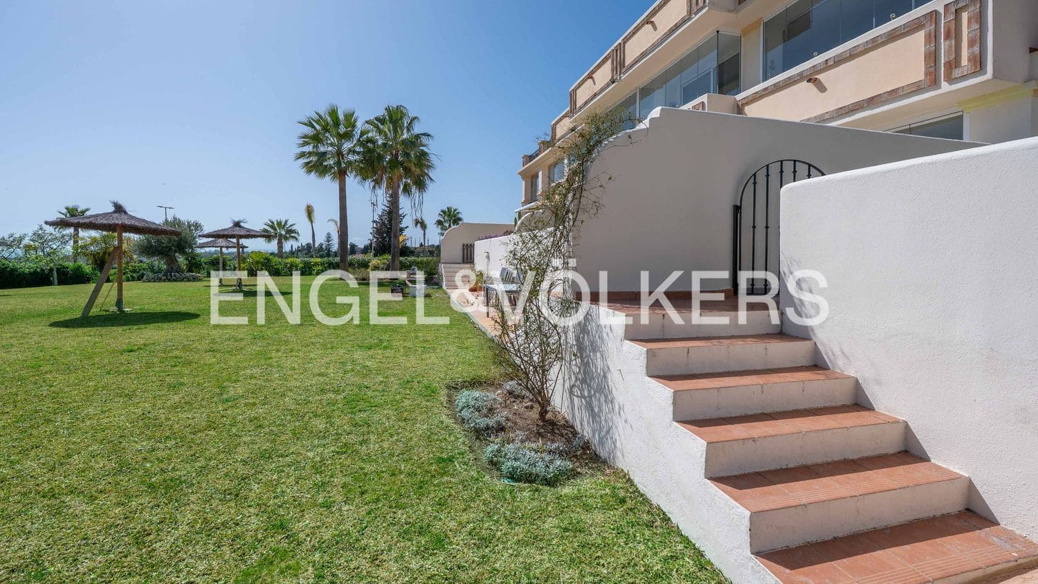 2 bedroom Apartment for sale in New Golden Mile with pool garage - € 820,000 (Ref: 9733527)