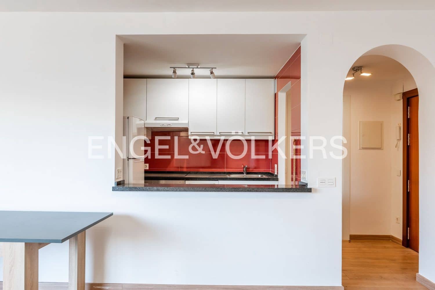 2 sovrum Lägenhet till salu i New Golden Mile med pool garage - 350 000 € (Ref: 9733528)