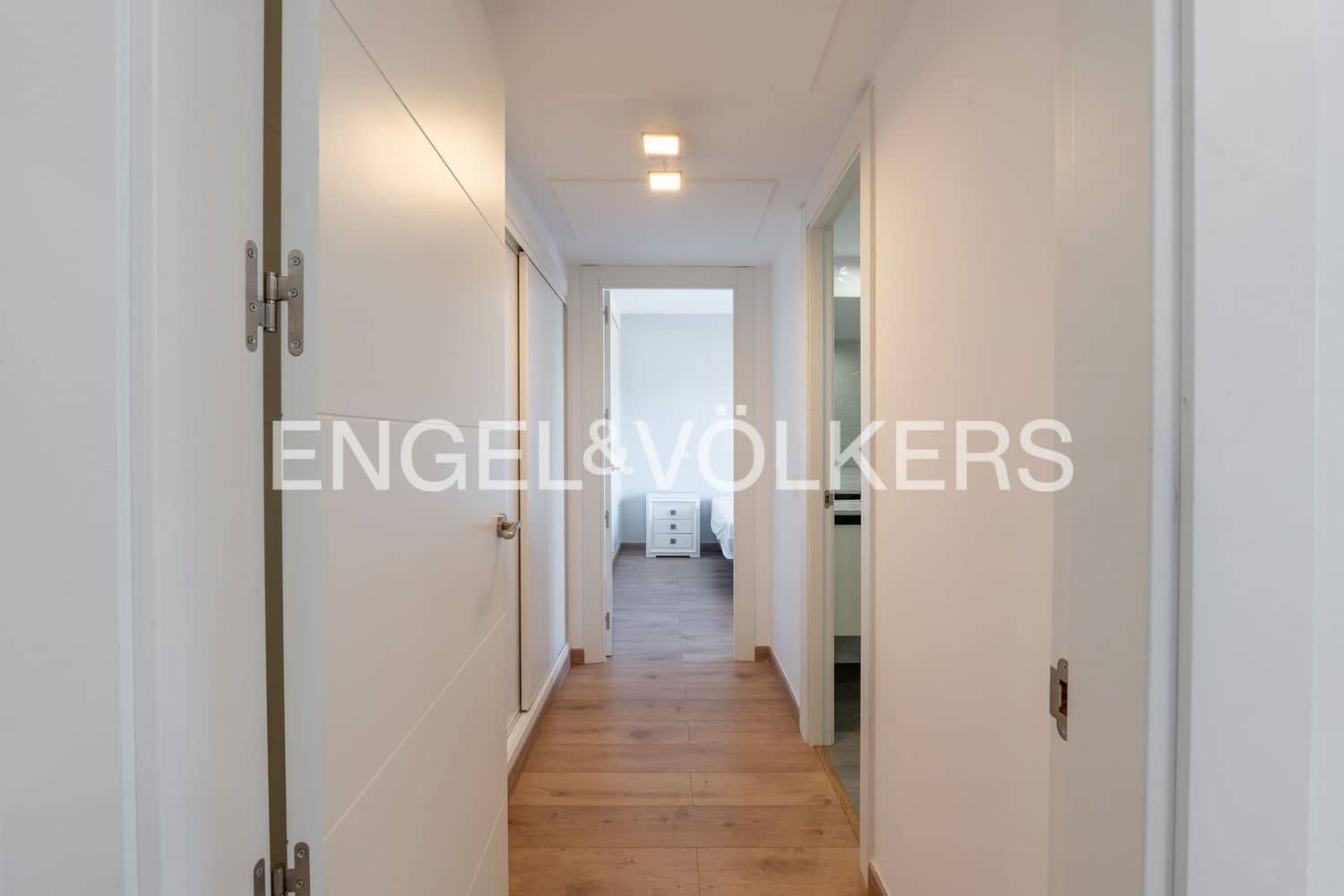 2 sovrum Lägenhet till salu i New Golden Mile med pool garage - 350 000 € (Ref: 9733528)