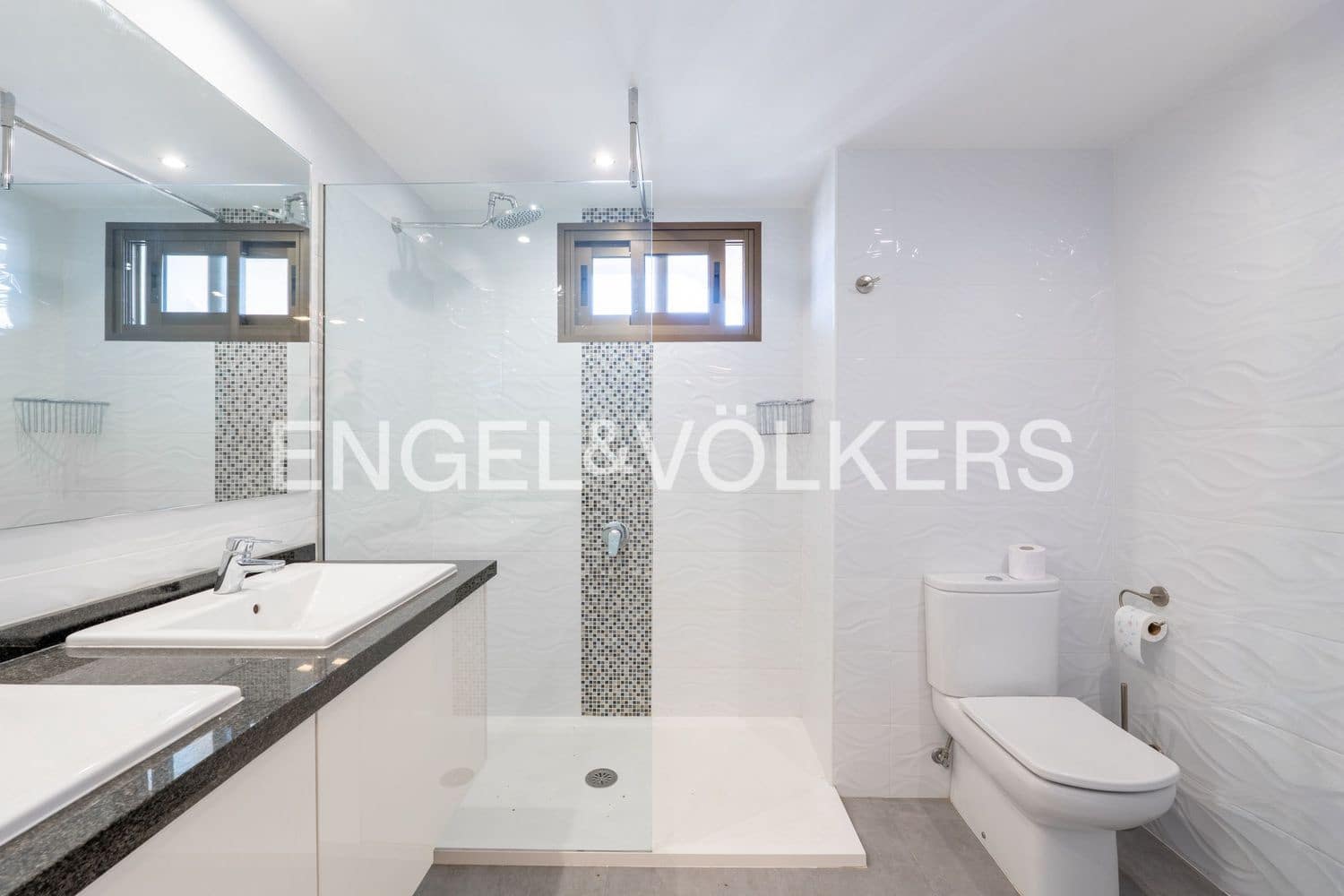 2 sovrum Lägenhet till salu i New Golden Mile med pool garage - 350 000 € (Ref: 9733528)