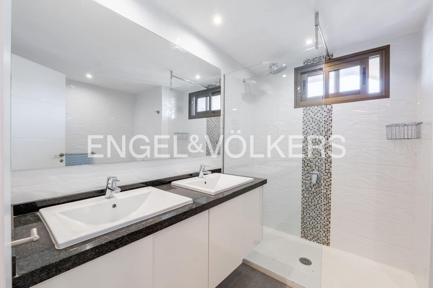 2 sovrum Lägenhet till salu i New Golden Mile med pool garage - 350 000 € (Ref: 9733528)