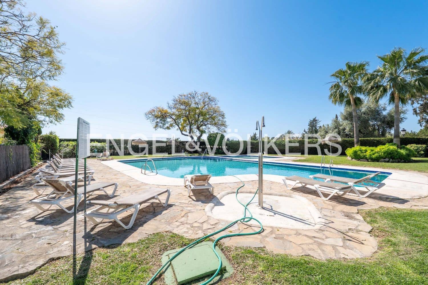 2 sovrum Lägenhet till salu i New Golden Mile med pool garage - 350 000 € (Ref: 9733528)