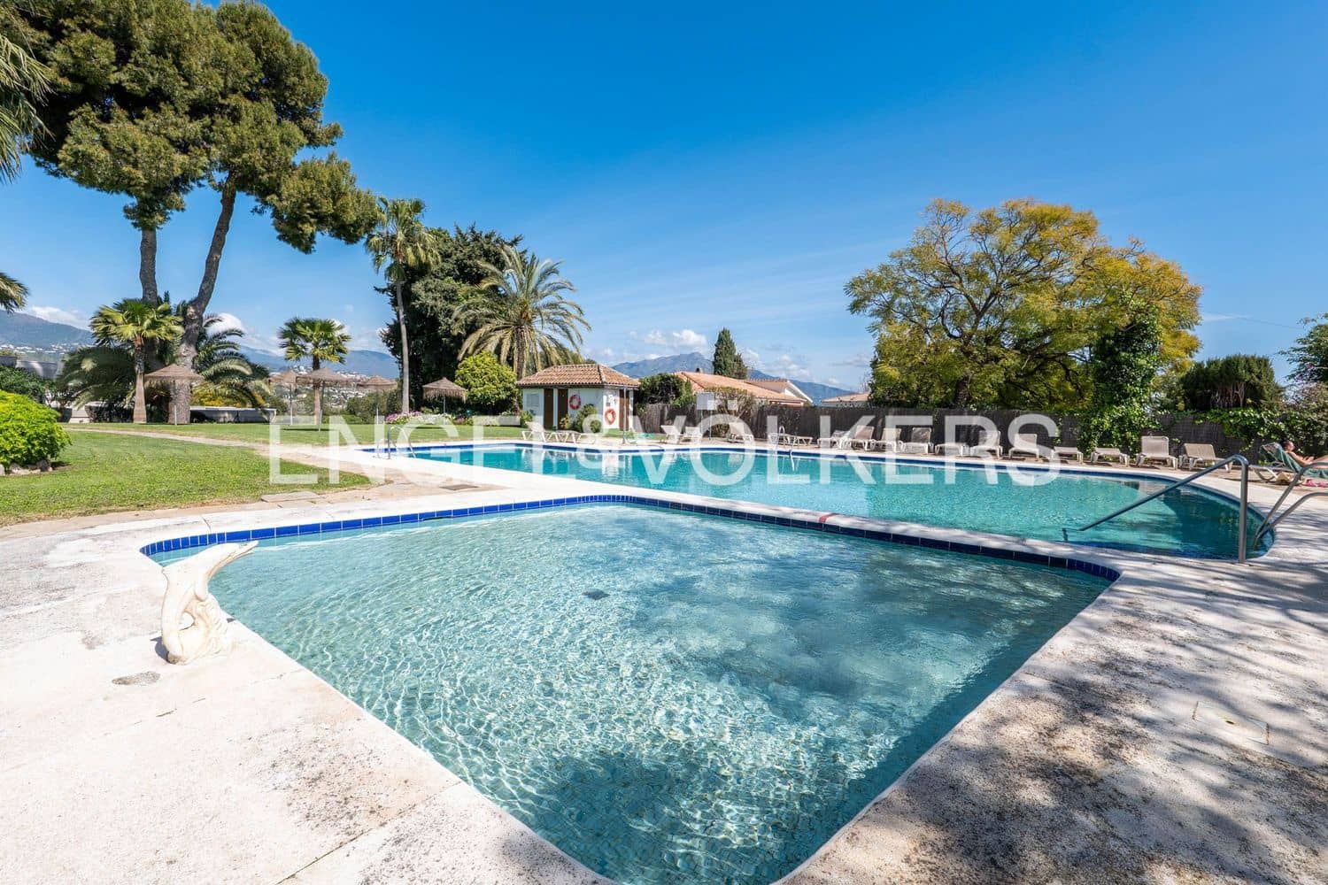 2 sovrum Lägenhet till salu i New Golden Mile med pool garage - 350 000 € (Ref: 9733528)