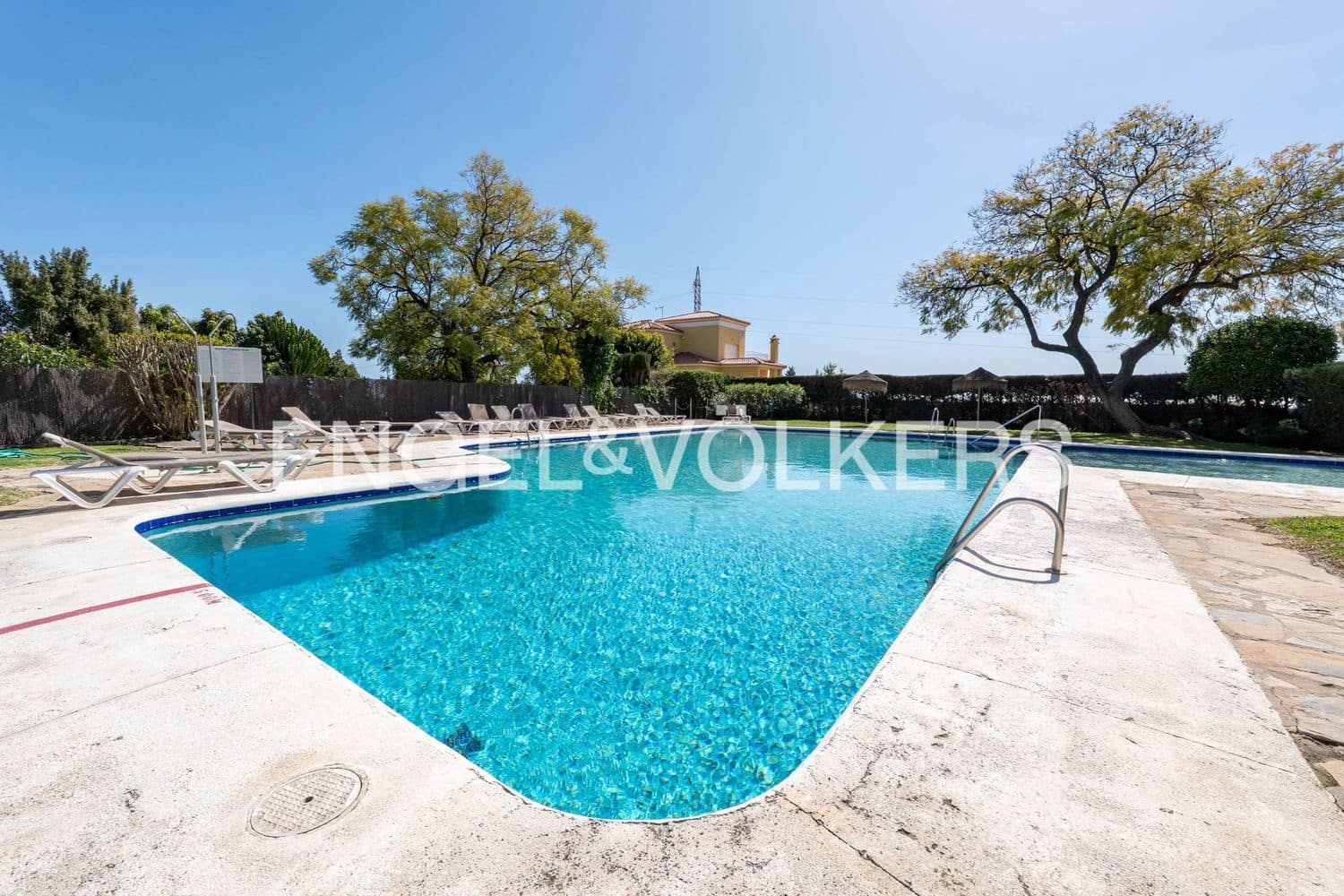 2 sovrum Lägenhet till salu i New Golden Mile med pool garage - 350 000 € (Ref: 9733528)