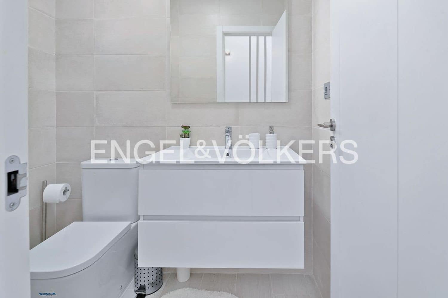 3 soveværelse Lejlighed til salg i Bahia Dorada med swimmingpool garage - € 650.000 (Ref: 9733529)