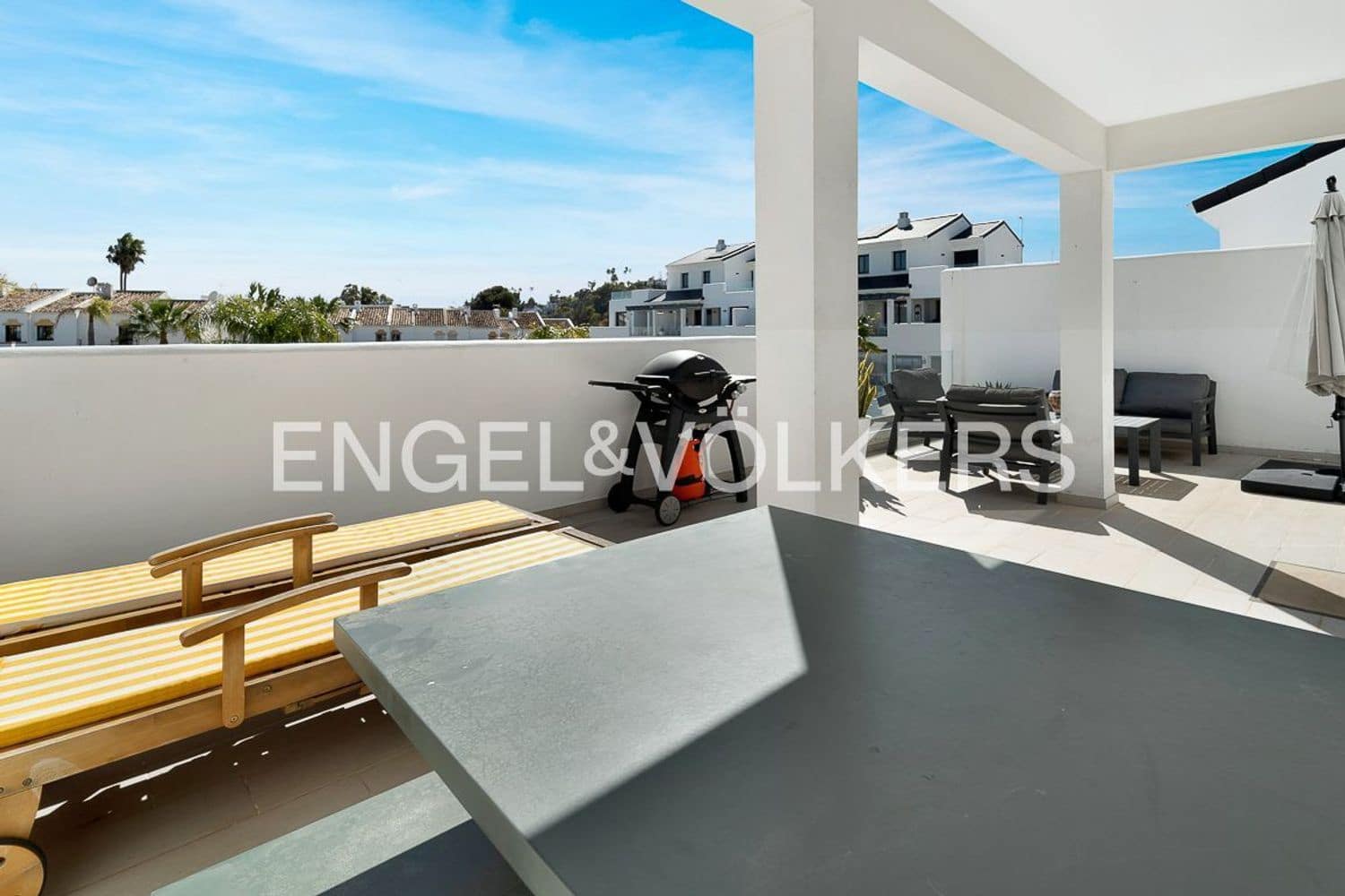 3 soveværelse Lejlighed til salg i Bahia Dorada med swimmingpool garage - € 650.000 (Ref: 9733529)