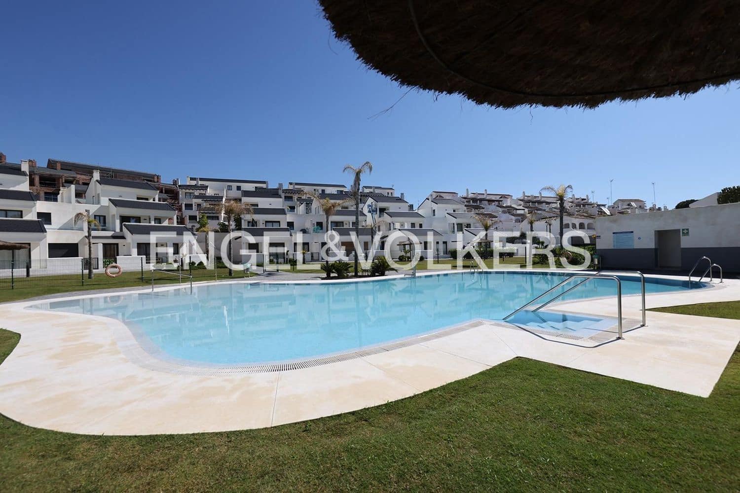 3 soveværelse Lejlighed til salg i Bahia Dorada med swimmingpool garage - € 650.000 (Ref: 9733529)