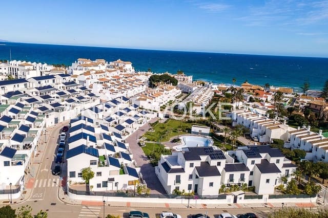 3 bedroom Apartment for sale in Bahía Dorada, Estepona with pool garage - € 620,000 (Ref: 9733529)