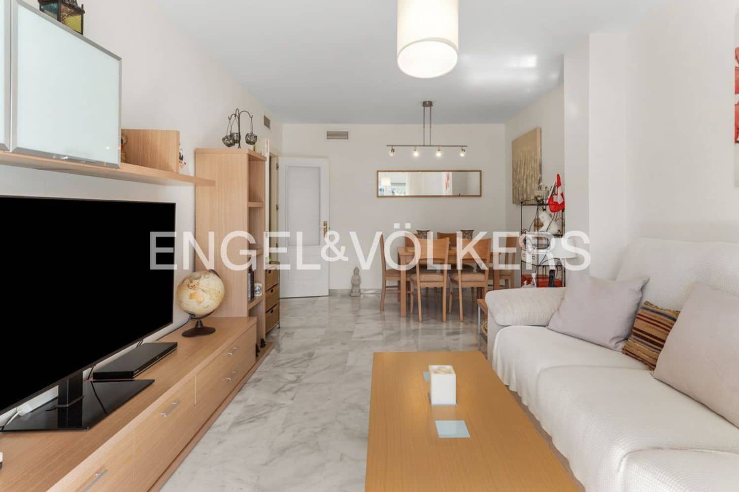 3 chambre Appartement à vendre à Estepona avec piscine garage - 425 000 € (Ref: 9733532)