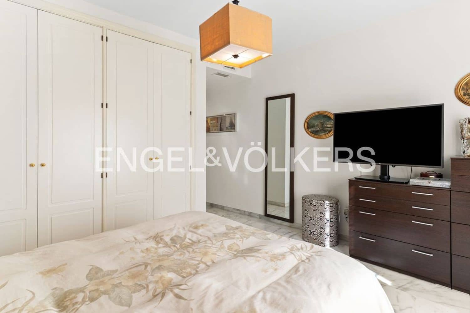 3 chambre Appartement à vendre à Estepona avec piscine garage - 425 000 € (Ref: 9733532)