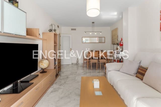 3 chambre Appartement à vendre à Huerta Nueva, Estepona avec piscine garage - 425 000 € (Ref: 9733532)