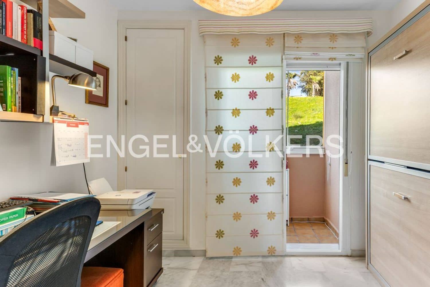 3 chambre Appartement à vendre à Estepona avec piscine garage - 425 000 € (Ref: 9733532)