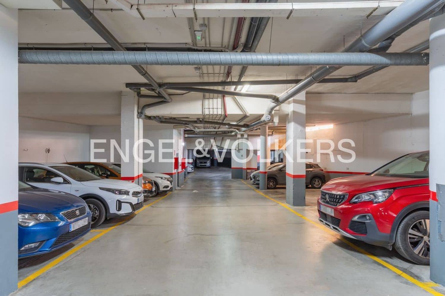 3 chambre Appartement à vendre à Estepona avec piscine garage - 425 000 € (Ref: 9733532)