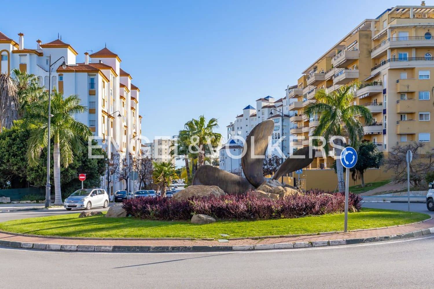3 chambre Appartement à vendre à Estepona avec piscine garage - 425 000 € (Ref: 9733532)