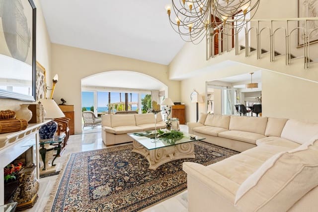 6 soverom Villa til salgs i Guadalobón, Estepona med svømmebasseng garasje - € 10 000 000 (Ref: 9733535)