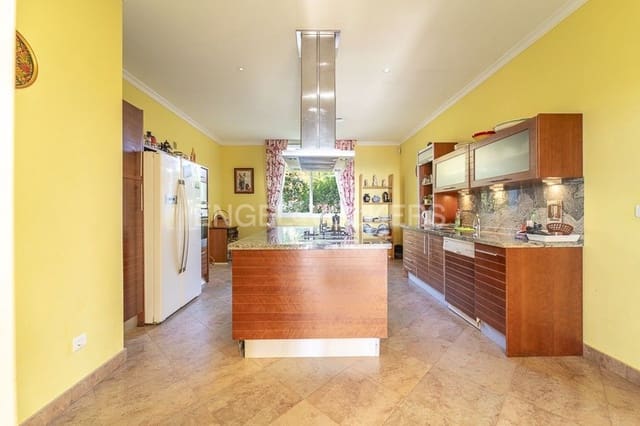 7 chambre Villa/Maison à vendre à Altos de Estepona, Estepona avec piscine garage - 2 300 000 € (Ref: 9733536)