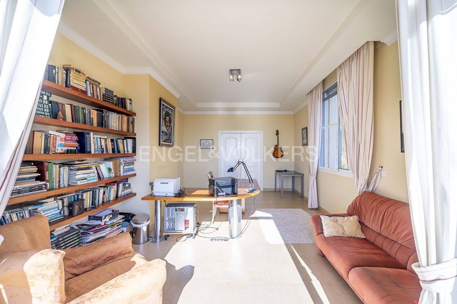 7 bedroom Villa for sale in Estepona with pool garage - € 2,300,000 (Ref: 9733536)