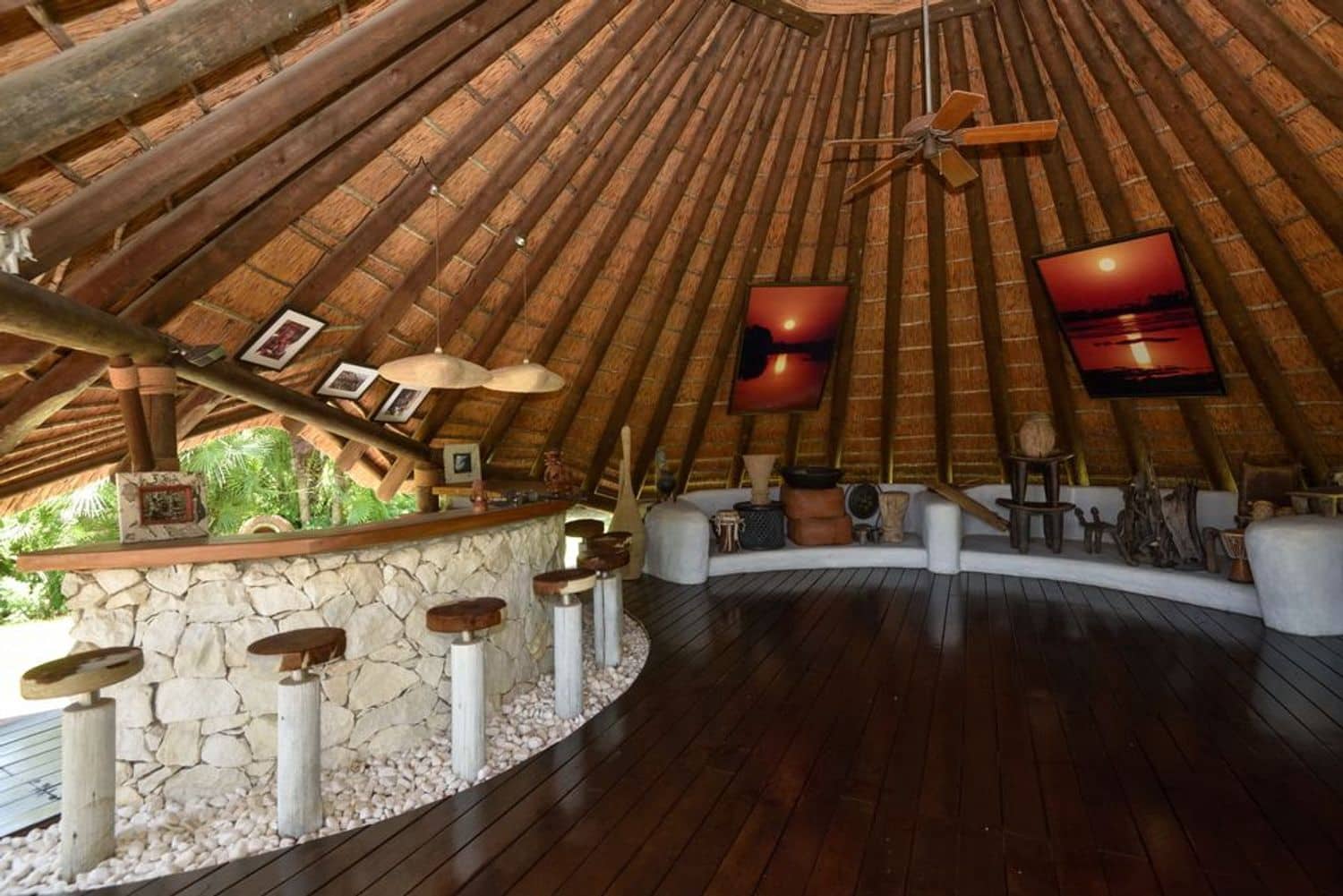 11 bedroom Villa for sale in El Paraiso with pool garage - € 13,500,000 (Ref: 9733537)