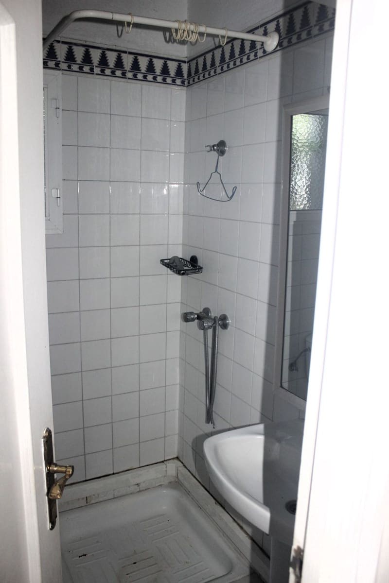 8 bedroom Villa for sale in New Golden Mile with pool garage - € 2,100,000 (Ref: 9733539)