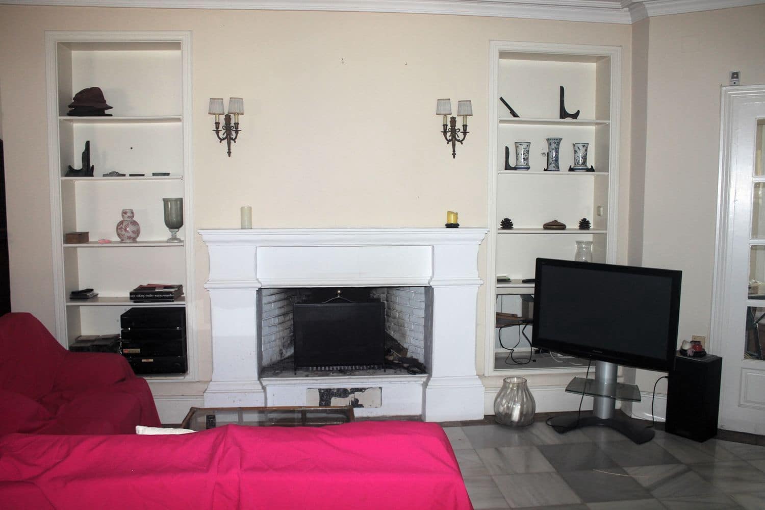 8 bedroom Villa for sale in New Golden Mile with pool garage - € 2,100,000 (Ref: 9733539)