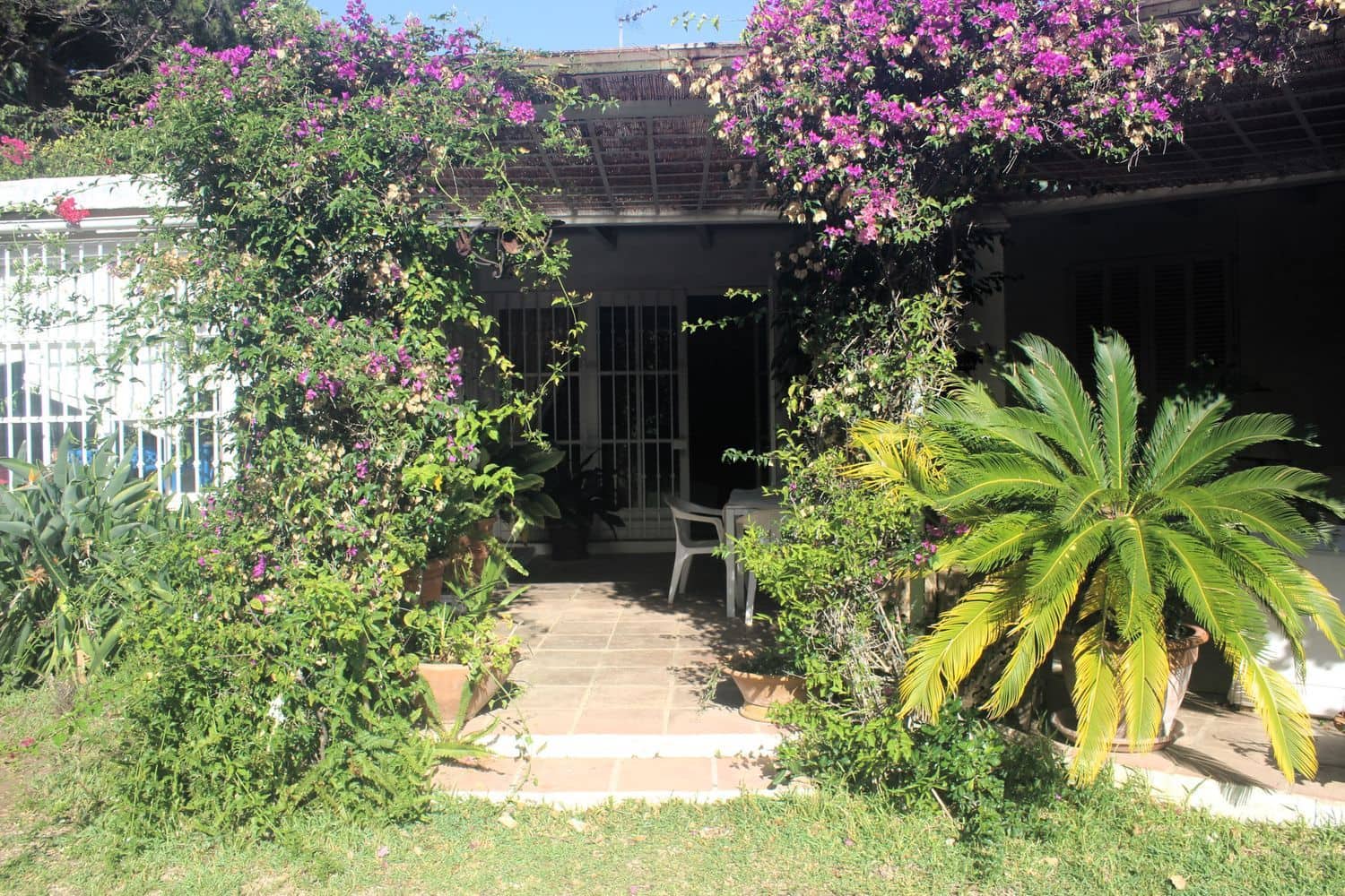 8 bedroom Villa for sale in New Golden Mile with pool garage - € 2,100,000 (Ref: 9733539)