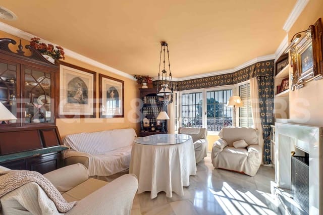 6 makuuhuone Huvila myytävänä paikassa Seghers, Estepona mukana uima-altaan 
autotalli - 3 800 000 € (Ref: 9733541)