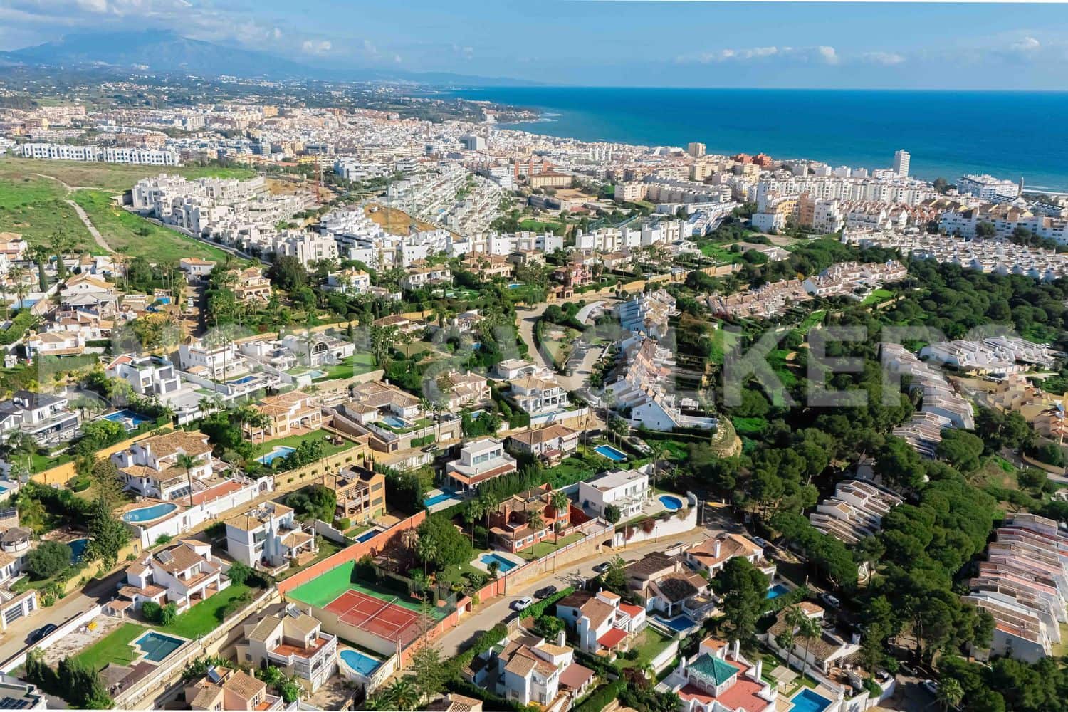 6 sovrum Villa till salu i Estepona med pool garage - 3 800 000 € (Ref: 9733541)