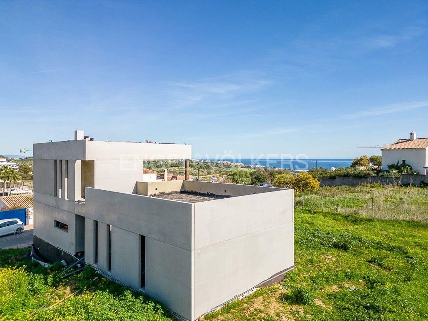 3 bedroom Villa for sale in Estepona with pool garage - € 1,500,000 (Ref: 9733542)