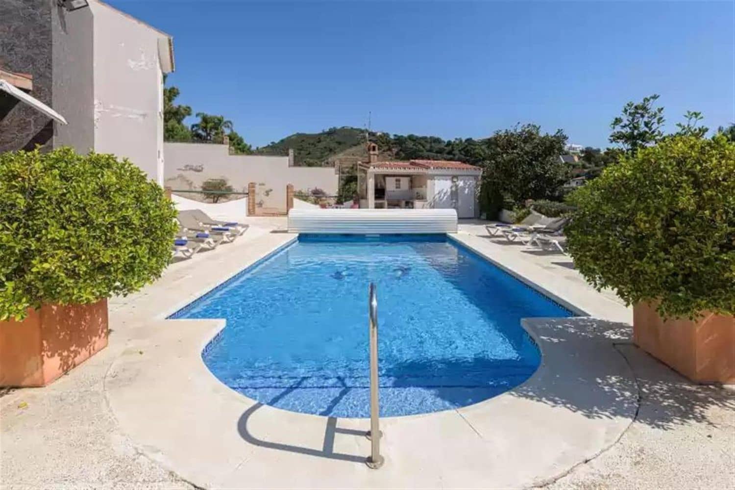 6 chambre Villa/Maison à vendre à Estepona avec piscine garage - 995 000 € (Ref: 9733546)