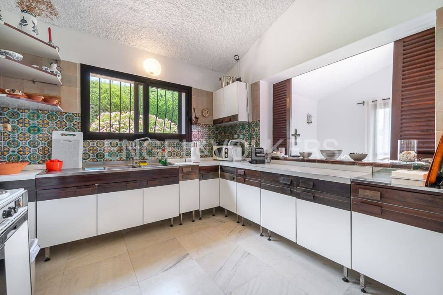 3 chambre Villa/Maison à vendre à Bahia Dorada avec piscine garage - 1 090 000 € (Ref: 9733548)